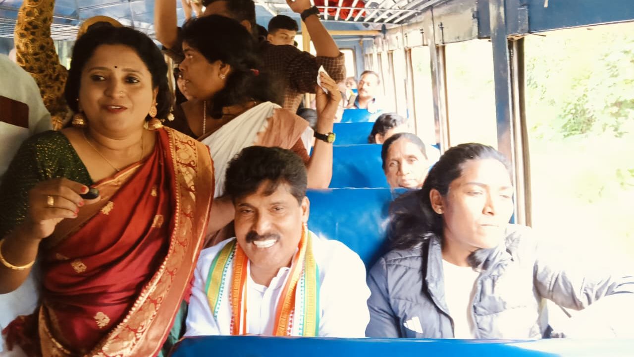 വയനാട് ജില്ലയിൽ കെഎസ്ആർടിസി പ്രിയദർശിനി സ്ത്രീ സൗജന്യയാത്ര ഉത്ഘാടനം ചെയ്തു
