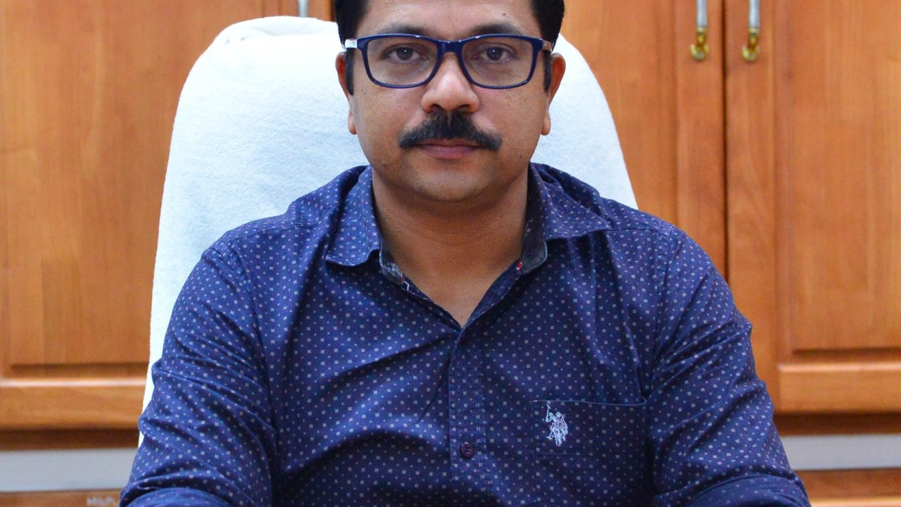 കെ അജീഷ് എഡിഎം ആയി ചുമതലയേറ്റു