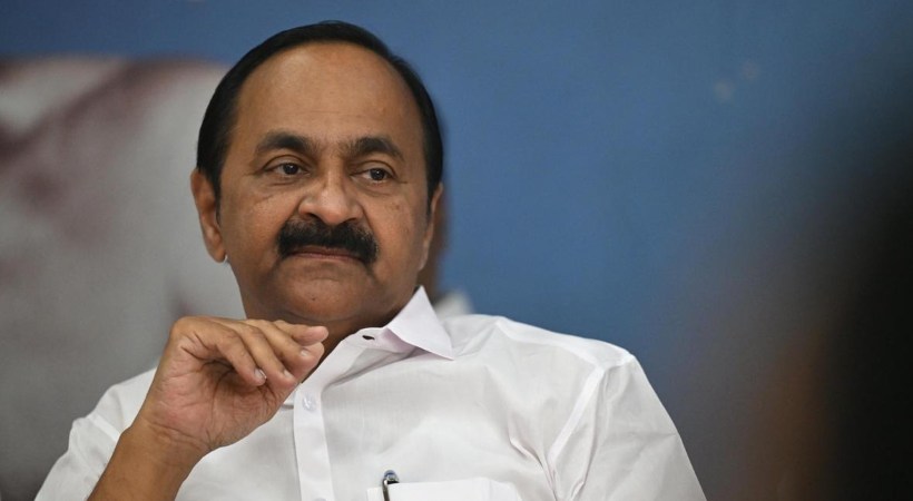 വീര്യം കുറഞ്ഞ മദ്യത്തിന്റെ നികുതി ഇളവ്; ചര്‍ച്ച ചെയ്യാന്‍ യുഡിഎഫ് യോഗം വിളിക്കാത്തതില്‍ ഘടക കക്ഷി നേതാക്കള്‍ക്ക് അതൃപ്തി