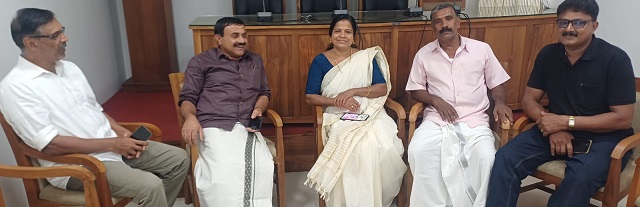 പൂഴിത്തോട് റോഡ്: കര്‍മസമിതി പ്രതിനിധികള്‍ ഉഷ വിജയന്‍ എംഎല്‍എയുമായി ചര്‍ച്ച നടത്തി