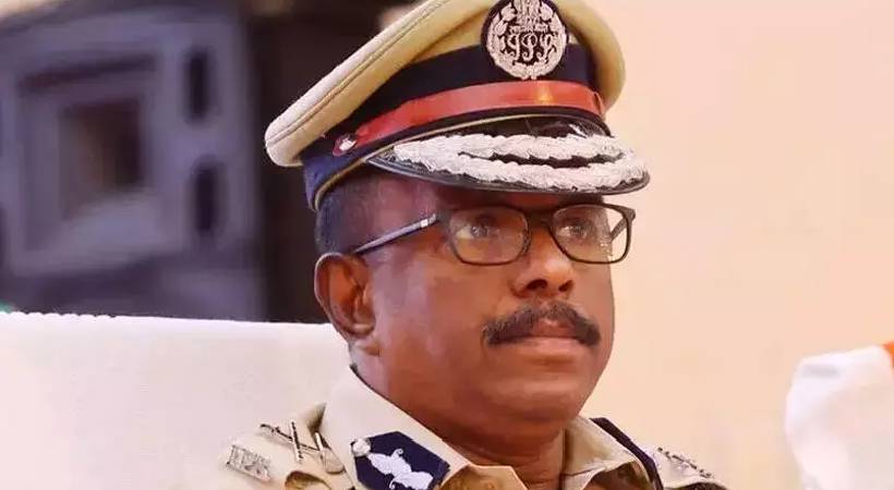 ആലപ്പുഴയിലെ വിവാദ രക്ഷാപ്രവര്‍ത്തനം: എഡിജിപി എം ആര്‍ അജിത് കുമാറിനെതിരായ റിപ്പോര്‍ട്ട് ഒടുവില്‍ സര്‍ക്കാരിന് മുന്നില്‍