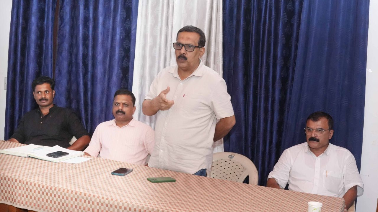 പുതിയ ഭൂമിക്ക് വേണ്ടിയുള്ള നെട്ടോട്ടം പരിഹാസ്യമുളവാക്കുന്നു ” മടക്കിമല മെഡിക്കൽ കോളേജ് ആക്ഷൻ കൗൺസിൽ