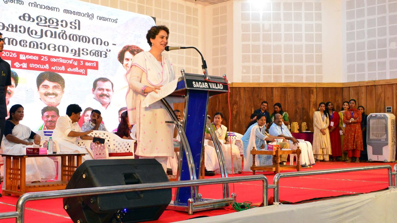 ദുരന്തമുഖത്ത് വയനാട്ടുകാര്‍ ഒറ്റക്കെട്ടായി നിലകൊണ്ടു- എം.പി പ്രിയങ്ക ഗാന്ധി