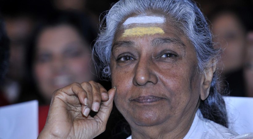 എസ് ജാനകിക്ക് വിട നല്‍കാന്‍ സംഗീതലോകം; സംസ്‌കാരം ഔദ്യോഗിക ബഹുമതികളോടെ കനിയനഹുണ്ഡി ഫാം ഹൗസില്‍