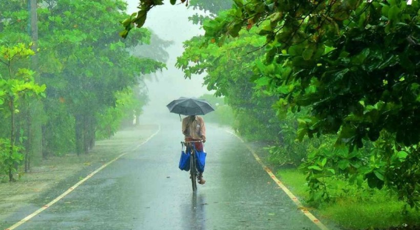 സംസ്ഥാനത്ത് മഴ തുടരുന്നു; ഇന്ന് 11 ജില്ലകളിൽ യെല്ലോ അലർട്ട്
