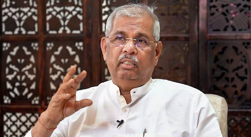 ‘ഞാൻ വന്ദേമാതരം പൂർണമായും പാടും, അത് തന്നെയാണ് എന്റെ സന്ദേശം’: ഗവർണർ