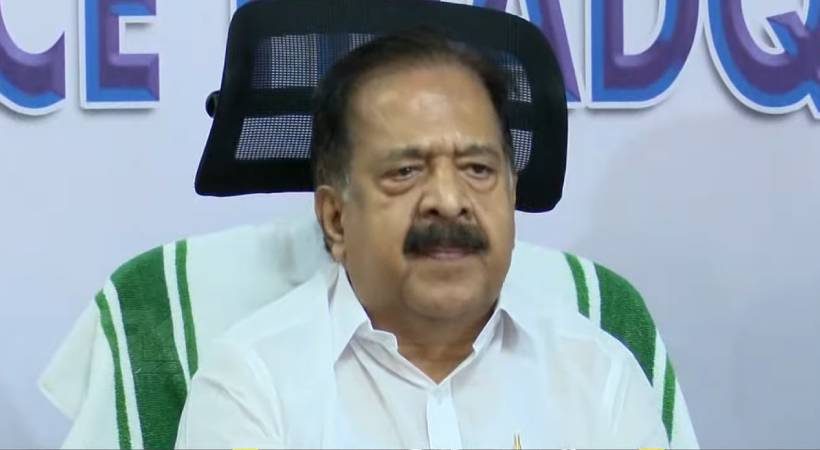 പുനർജനി കേസ്: ‘വി.ഡി സതീശനെ കണക്ട് ചെയ്യാനുള്ള ഒരു തെളിവുമില്ല’; മന്ത്രി രമേശ് ചെന്നിത്തല