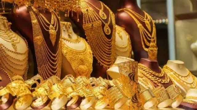 സംസ്ഥാനത്ത് സ്വർണവിലയിൽ കനത്ത ഇടിവ്; പവന് 2,120 രൂപ കുറഞ്ഞു