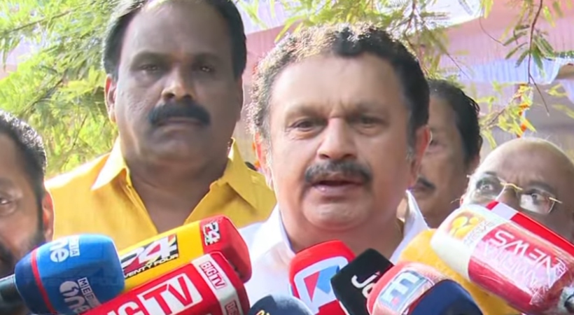 ‘എത്രനാൾ മുങ്ങി നടക്കാൻ കഴിയും, അർജുൻ ആയങ്കിയെ പിടിക്കേണ്ട സമയത്ത് പിടിക്കും’; കെ മുരളീധരൻ
