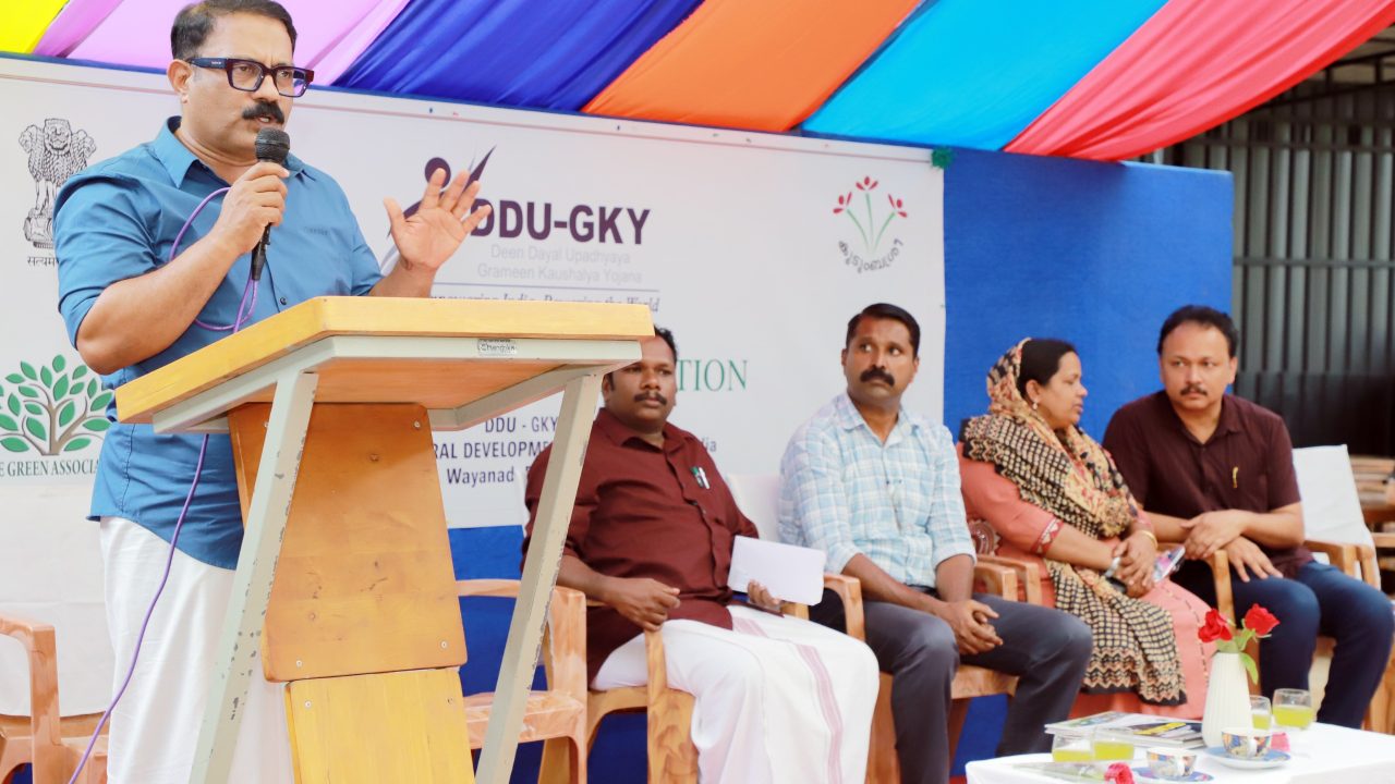 നൈപുണി പരിശീലനത്തിലൂടെ തൊഴിലവസരങ്ങള്‍ സൃഷ്ടിക്കാന്‍ ഡിഡിയു-ജികെവൈ പദ്ധതി