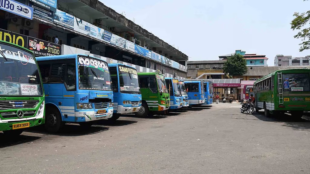 മിനിമം ചാര്‍ജ് 15 രൂപയാക്കണം; സ്വകാര്യ ബസുകള്‍ സമരത്തിലേക്ക്
