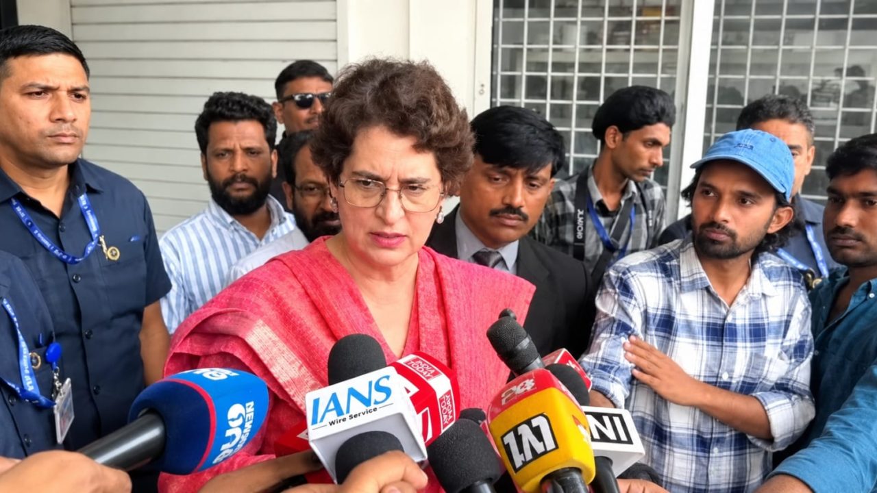 ജനങ്ങളുടെ ആവാസകേന്ദ്രങ്ങളും ജീവനോപാധികളും സംരക്ഷിക്കും: പ്രിയങ്ക ഗാന്ധി എം.പി