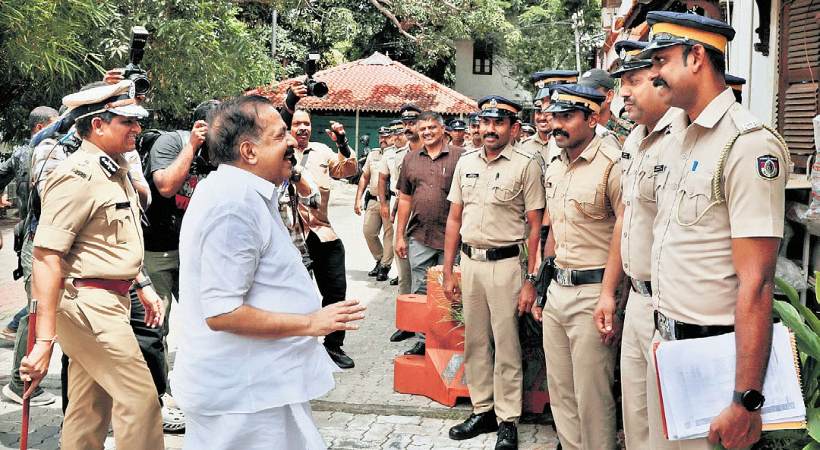 ആഞ്ഞടിച്ച് തൂഫാന്‍: രജിസ്റ്റര്‍ ചെയ്ത കേസുകള്‍ പതിനായിരത്തിലേക്ക്; പിടികൂടിയത് 21 കിലോയോളം എംഡിഎംഎ; 140 കിലോ കഞ്ചാവ്