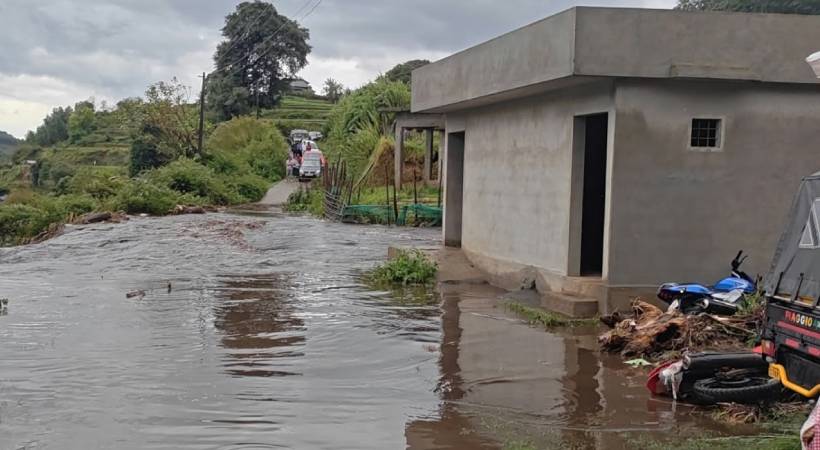 ഇടുക്കിയിൽ കനത്ത മഴ: വട്ടവടയിൽ ഷെഡ്ഡിന് മുകളിലേക്ക് മണ്ണിടിഞ്ഞുവീണ് രണ്ട് പേർക്ക് ദാരുണാന്ത്യം