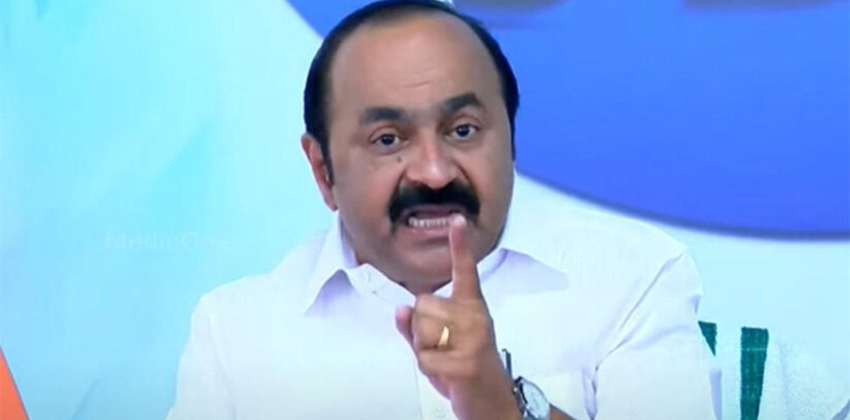 കരിക്കുലത്തിൽ കേന്ദ്ര ഇടപെടൽ അനുവദിക്കില്ല; പി എം ശ്രീയിൽ അന്തിമ തീരുമാനം ആയില്ലെന്ന് മുഖ്യമന്ത്രി