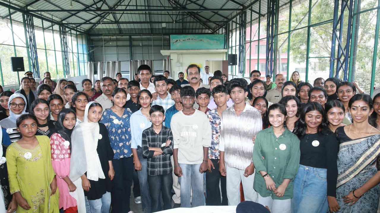 കുട്ടികളുടെ സൈബർ സുരക്ഷ ഉറപ്പാക്കാൻ ‘കിഡ് ഗ്ലോവ്’ പദ്ധതിയുമായി വയനാട് പോലീസ്