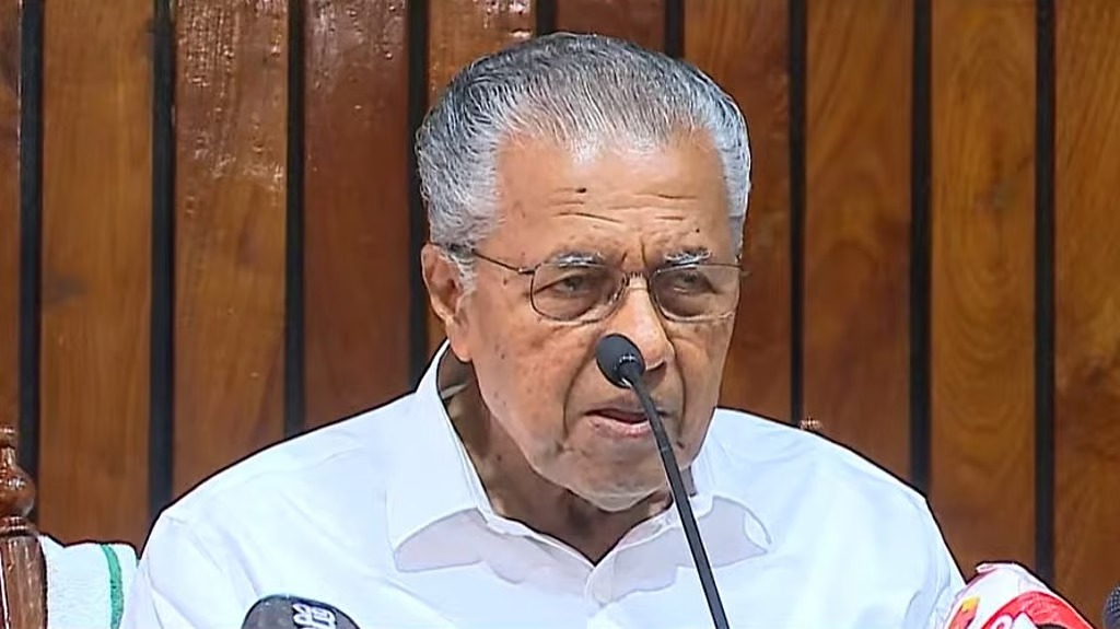 എക്‌സാലോജിക് കേസ്: പിണറായിക്കെതിരെ കേസ് എടുക്കാൻ ഹൈക്കോടതി നിർദേശം
