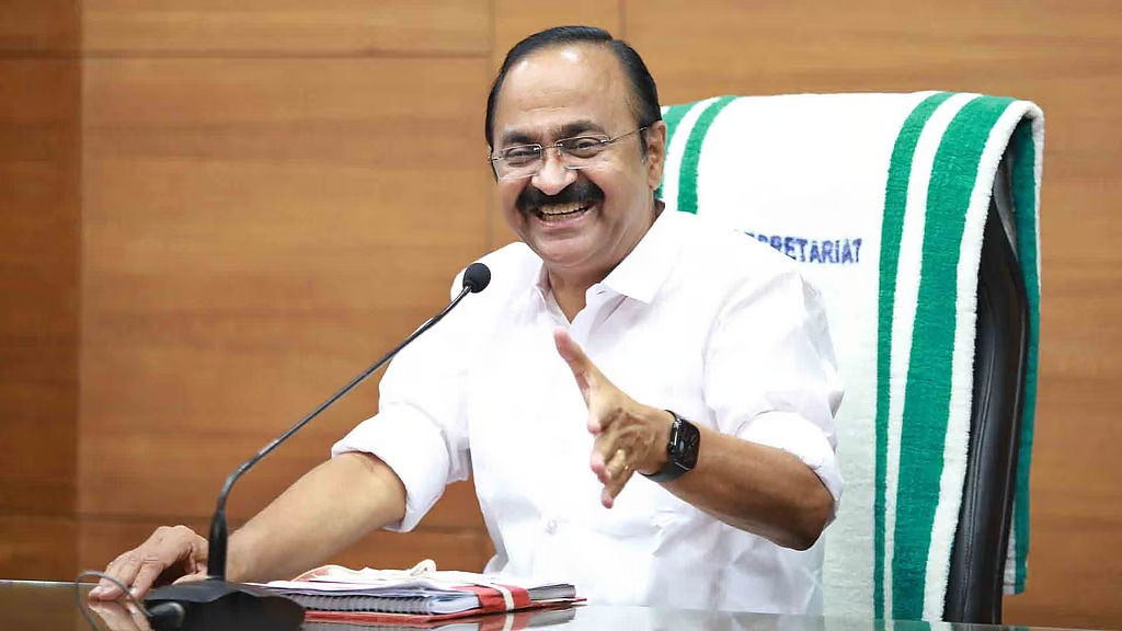 ‘എല്ലാം അട്ടിമറിച്ച് മുഖ്യമന്ത്രി ആയ ആളാണ് ഇവിടെ ഇരിക്കുന്നത്’; സിജെപിയെ പരിഹസിച്ച് വി ഡി സതീശന്‍