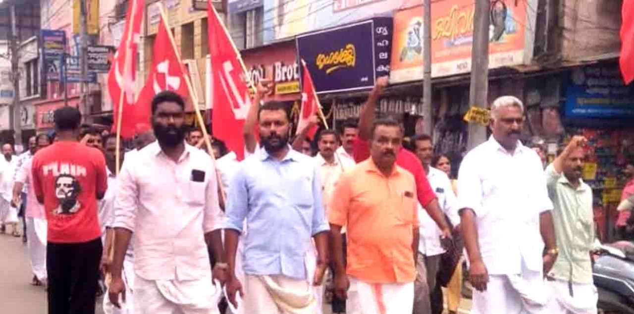 പുല്‍പ്പള്ളിയില്‍ സി.പി.ഐ.എം പ്രതിഷേധ പ്രകടനം നടത്തി