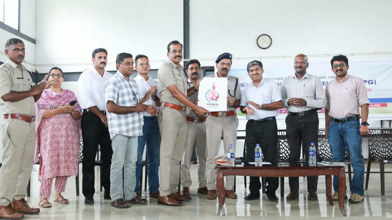 ലഹരിക്കെതിരെ വിദ്യാലയങ്ങൾക്ക് പോലീസ് കവചം; എസ്.പി.ജി/സി.പി.ജി പ്രവർത്തനങ്ങൾ ശക്തമാക്കുന്നു